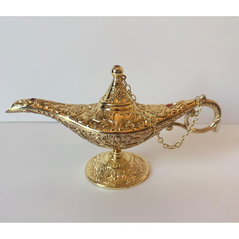 Fxx Vintage Gold Genie Lamp Decorative Ornate Embossed Red Jewels Cosplay 8"